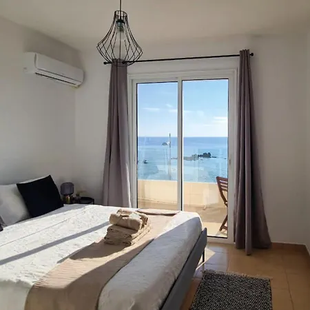 Apartament Phaedrus Living: Seaview Luxury Flat Paphinia 204